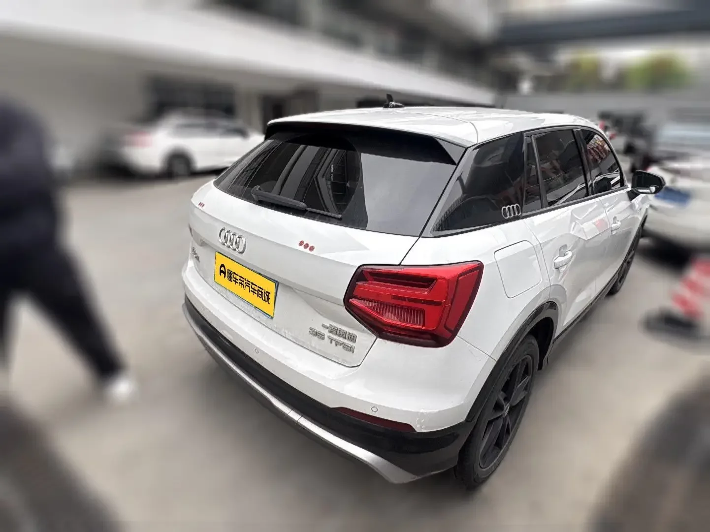 Audi Q2L