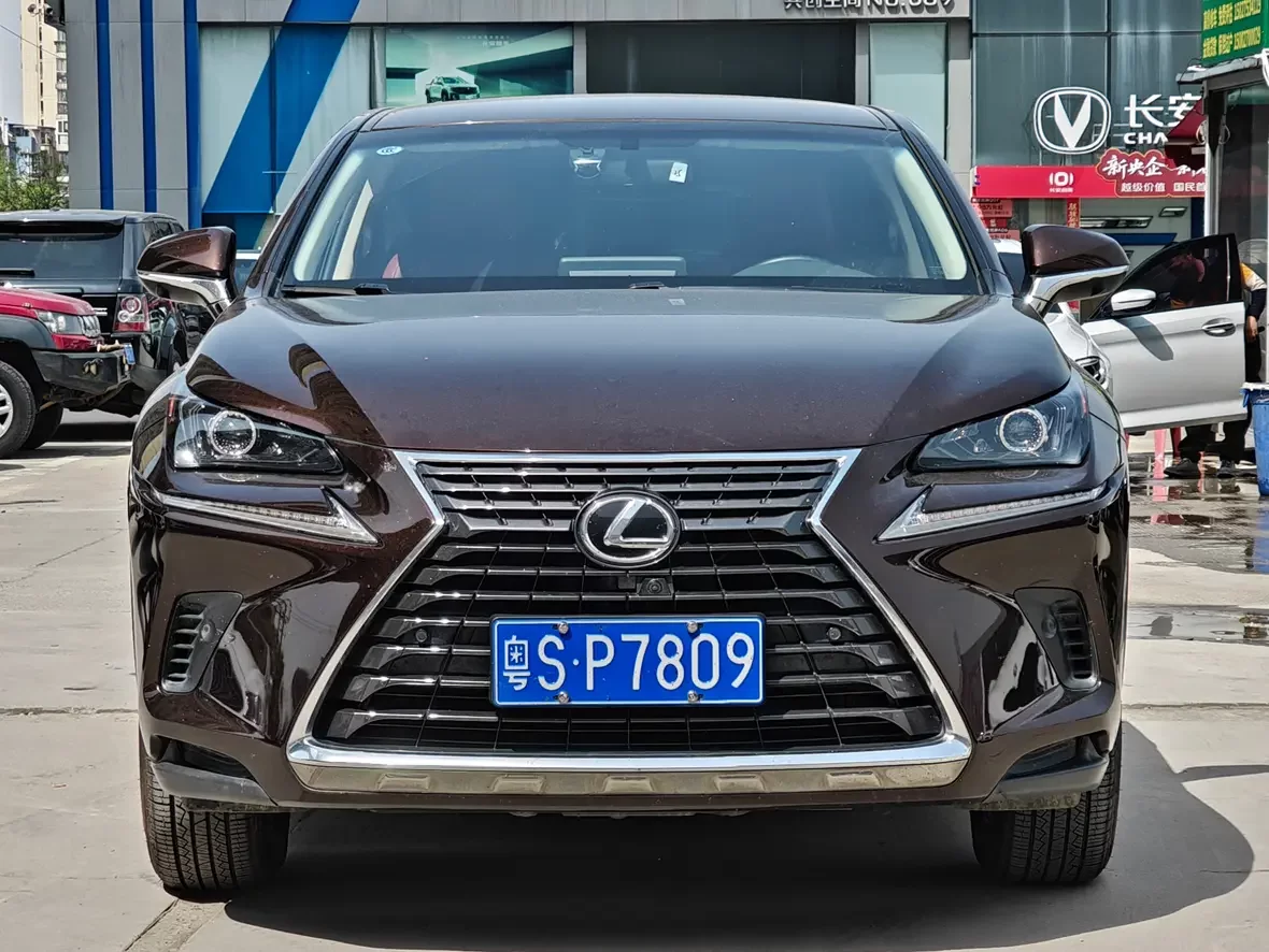 Lexus NX