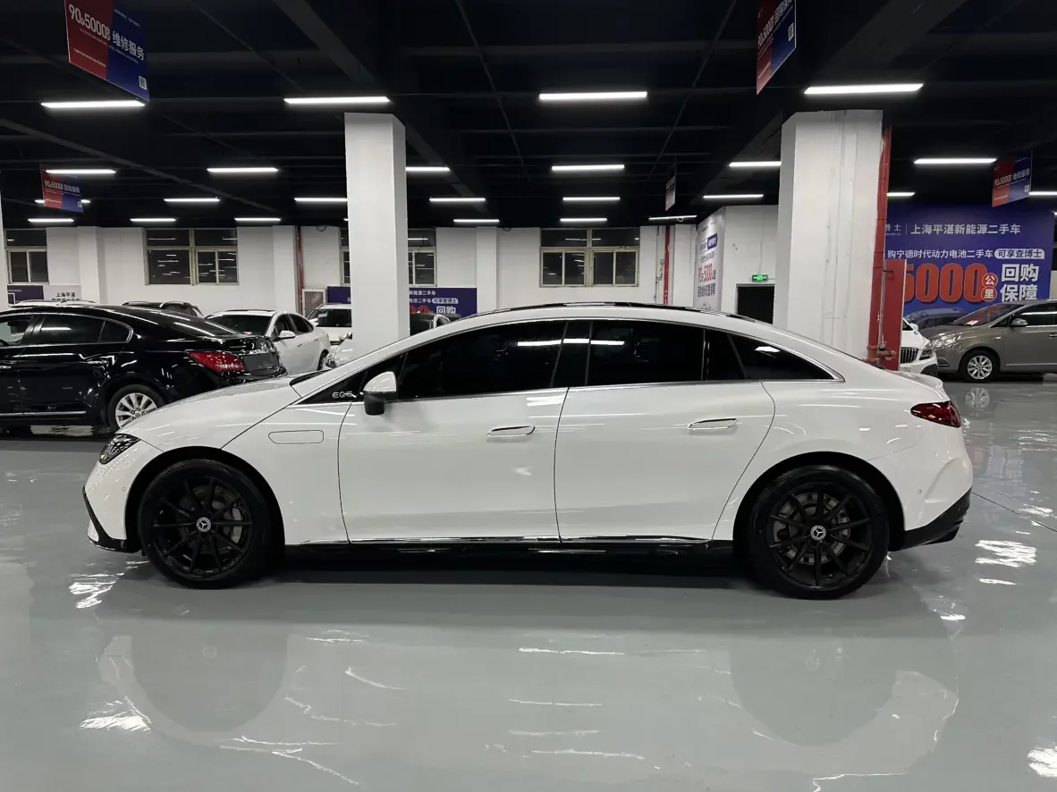 Mercedes-Benz EQE