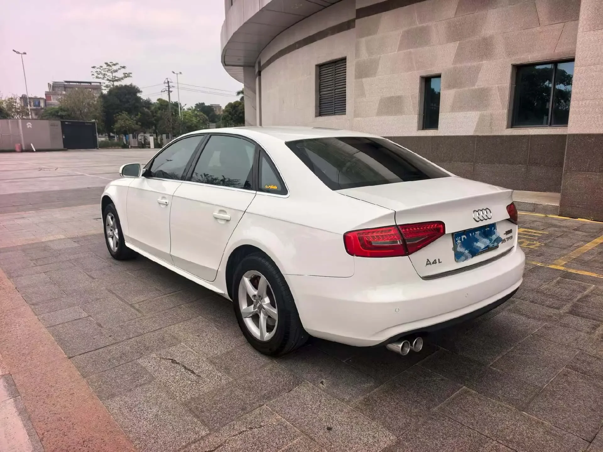 Audi A4L