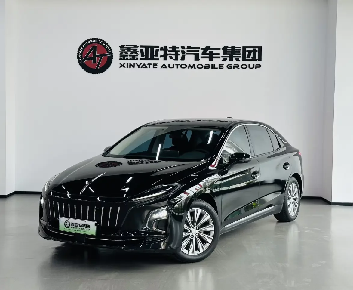 Hongqi E-QM5