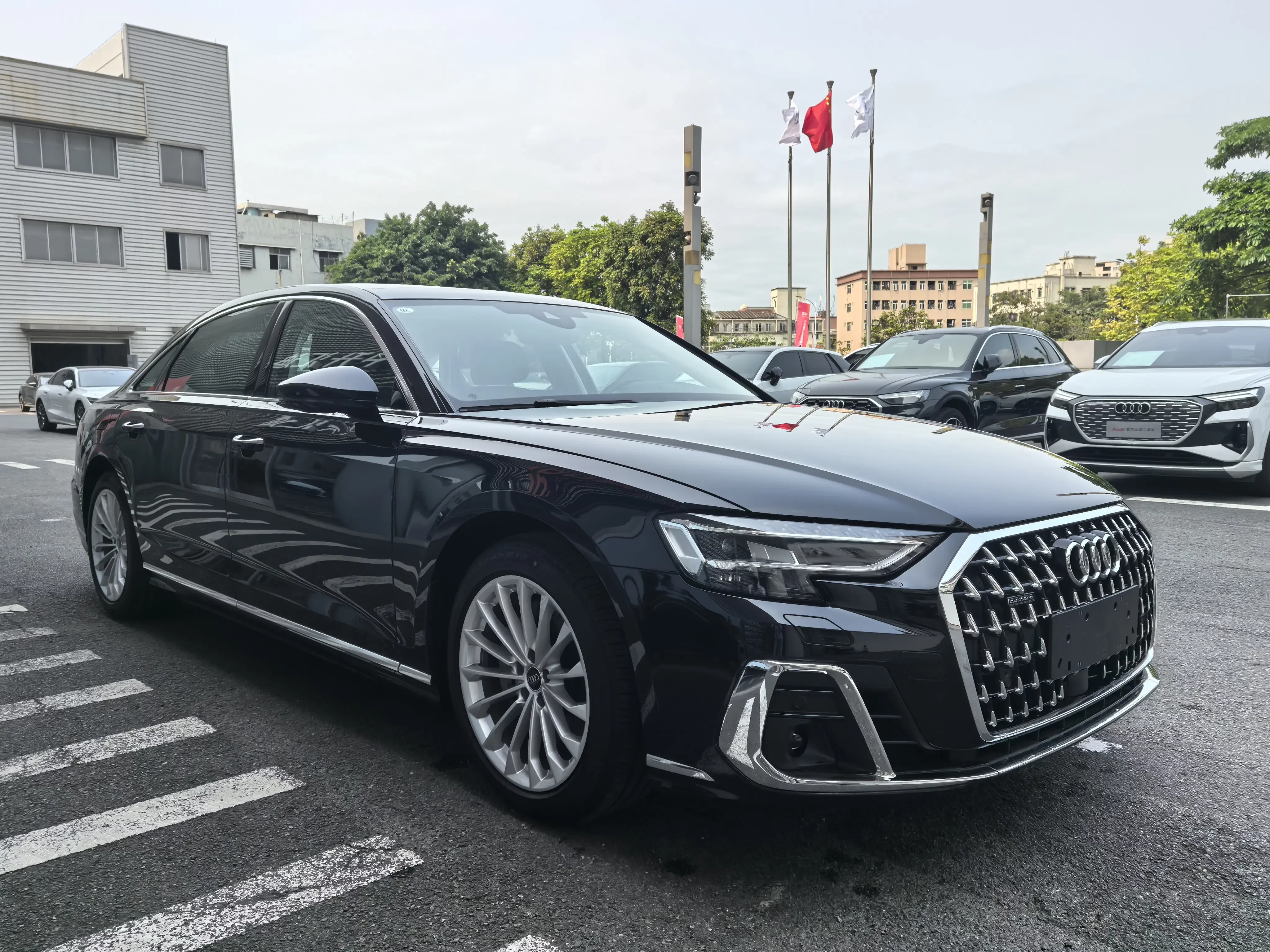 Audi A8