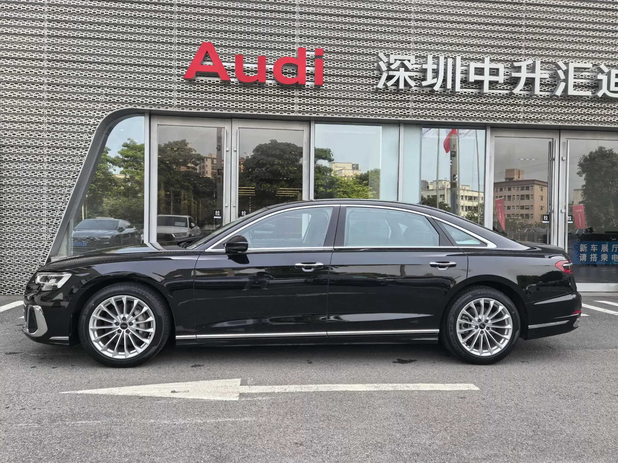 Audi A8
