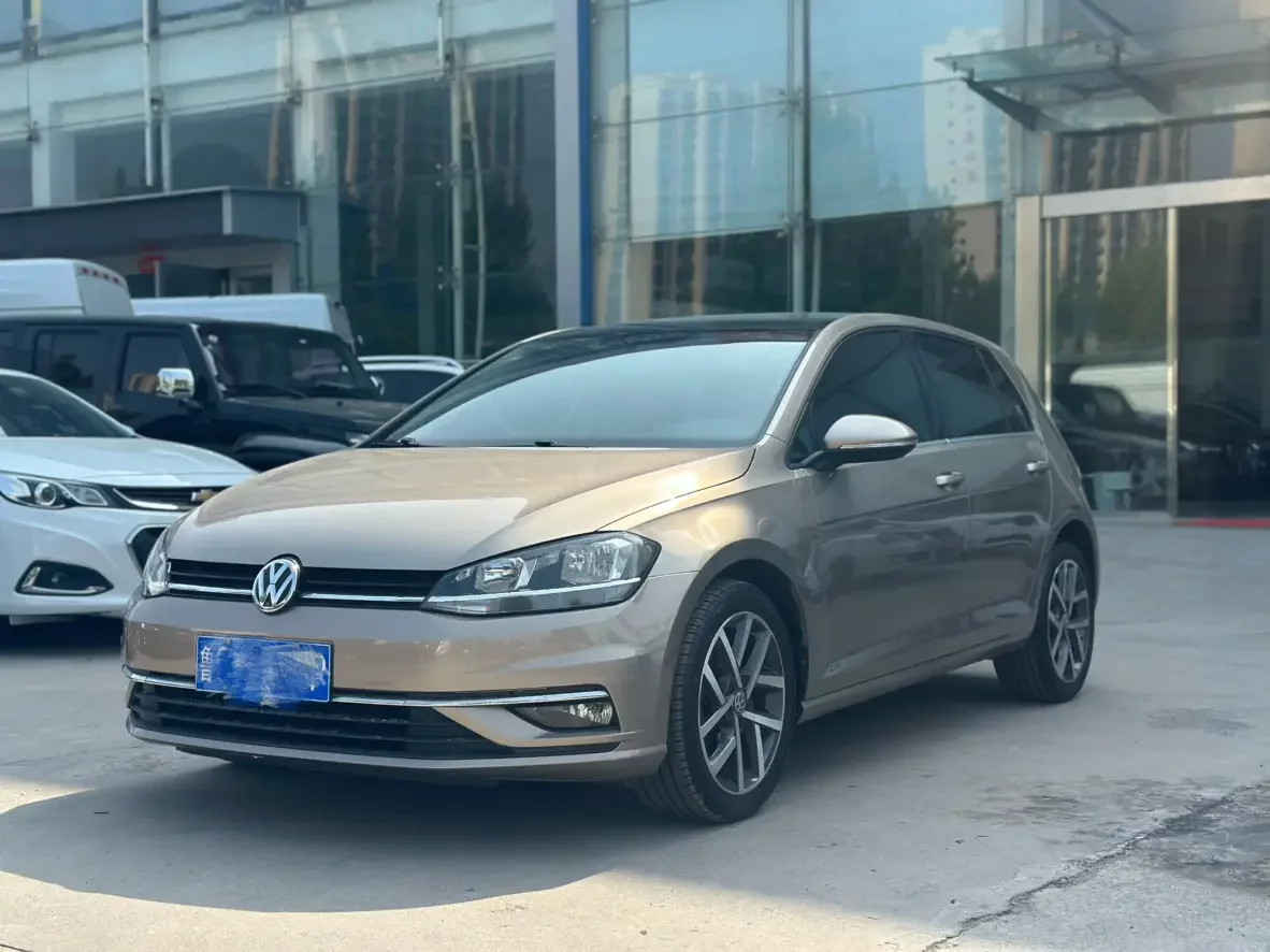 Volkswagen golf