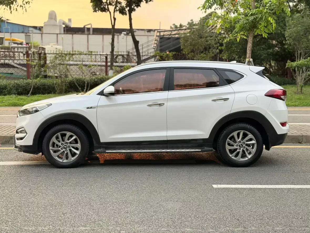 Hyundai Tucson L