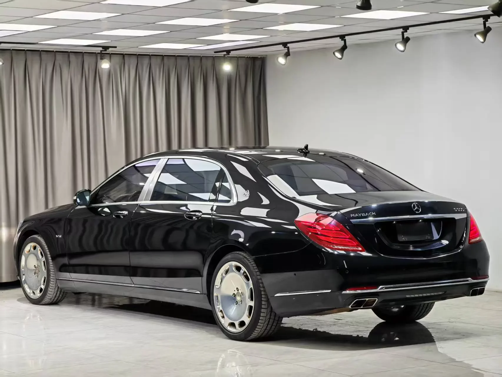 Mercedes-Benz Maybach S-Class