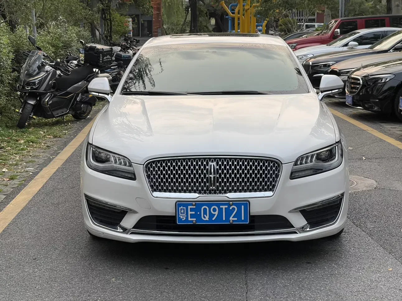 Lincoln MKZ