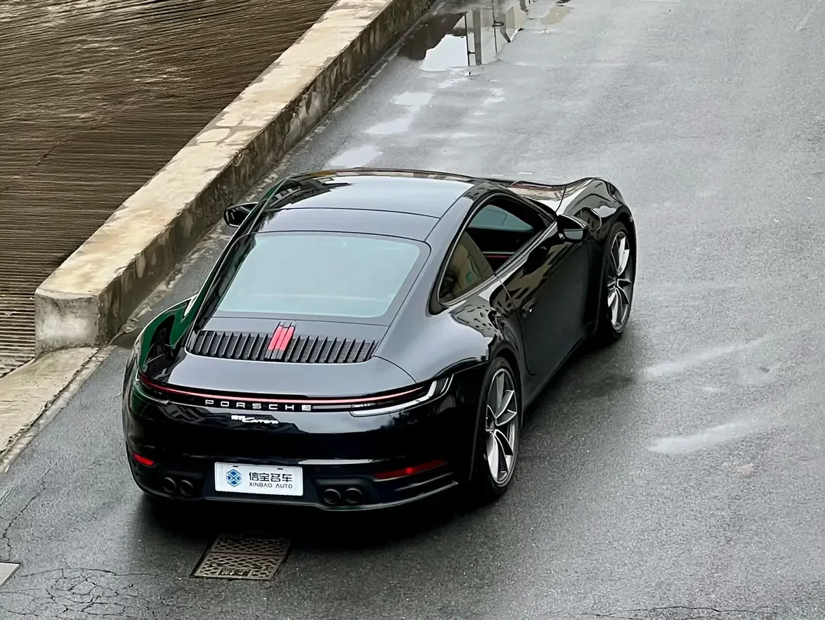 Porsche 911