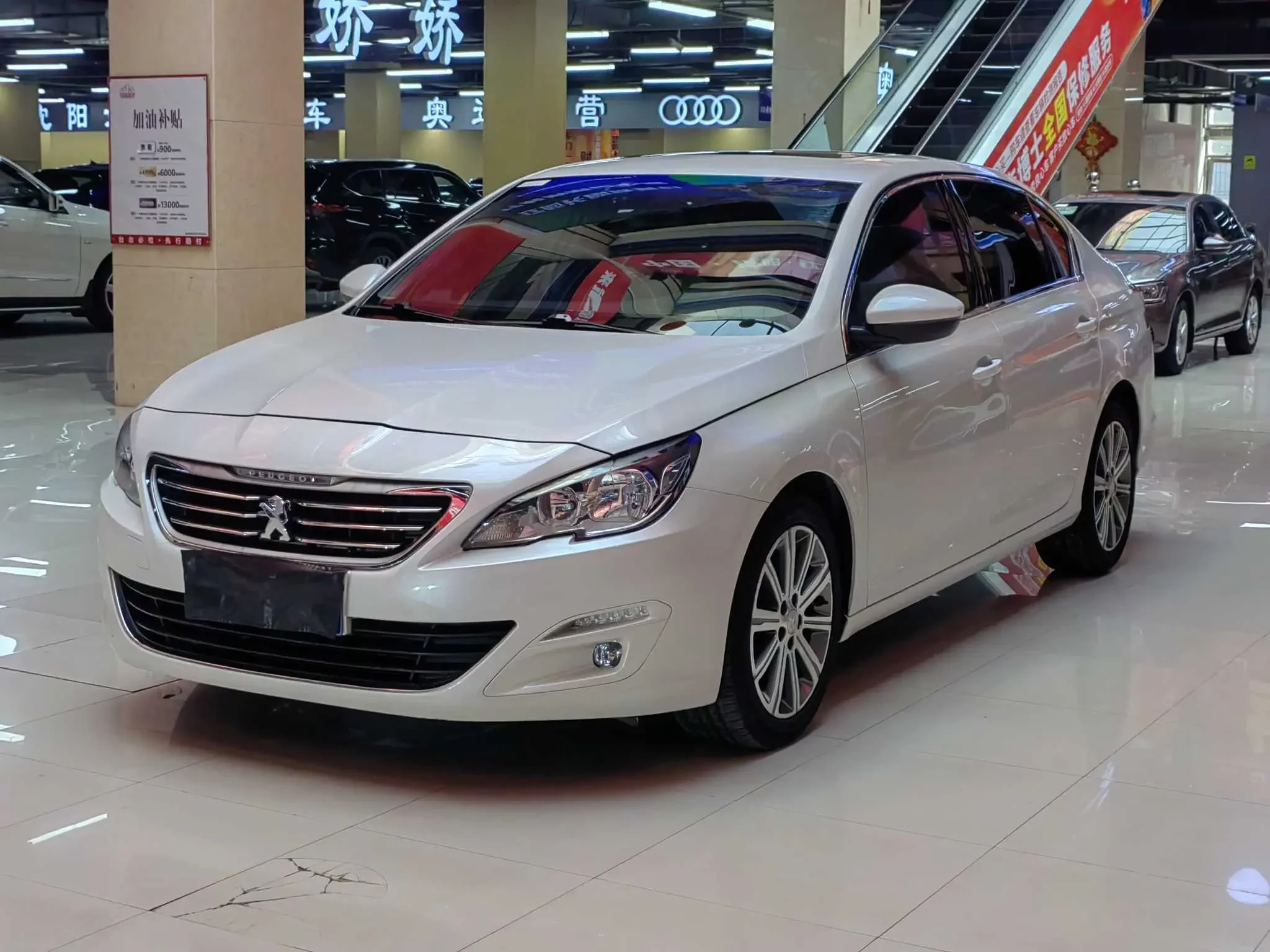 Peugeot 408