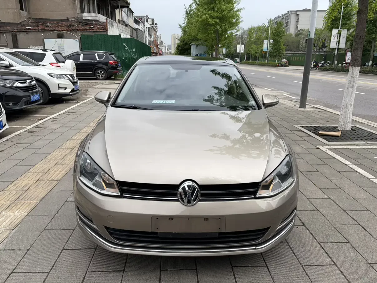 Volkswagen golf