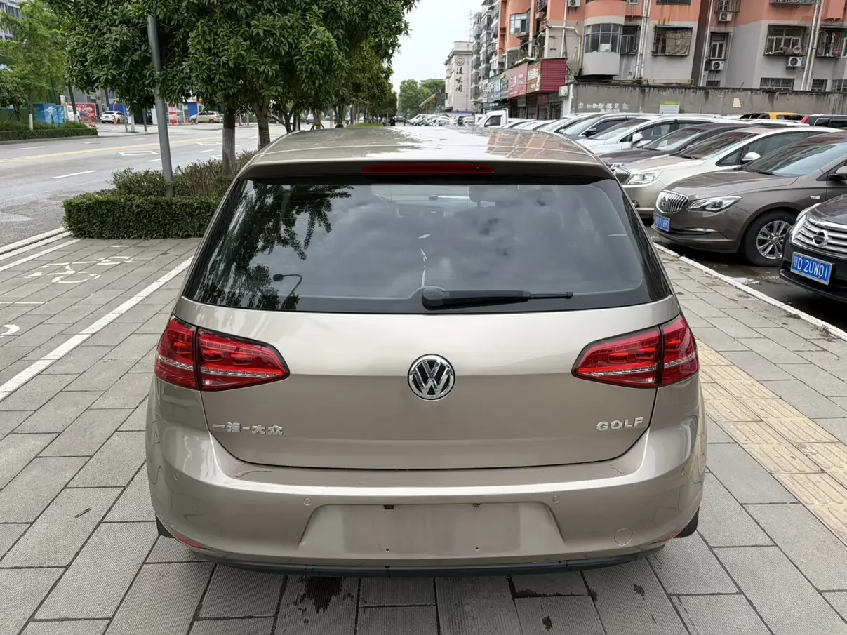 Volkswagen golf