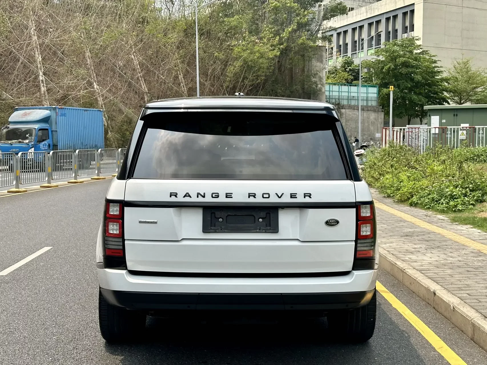 Land Rover range rover