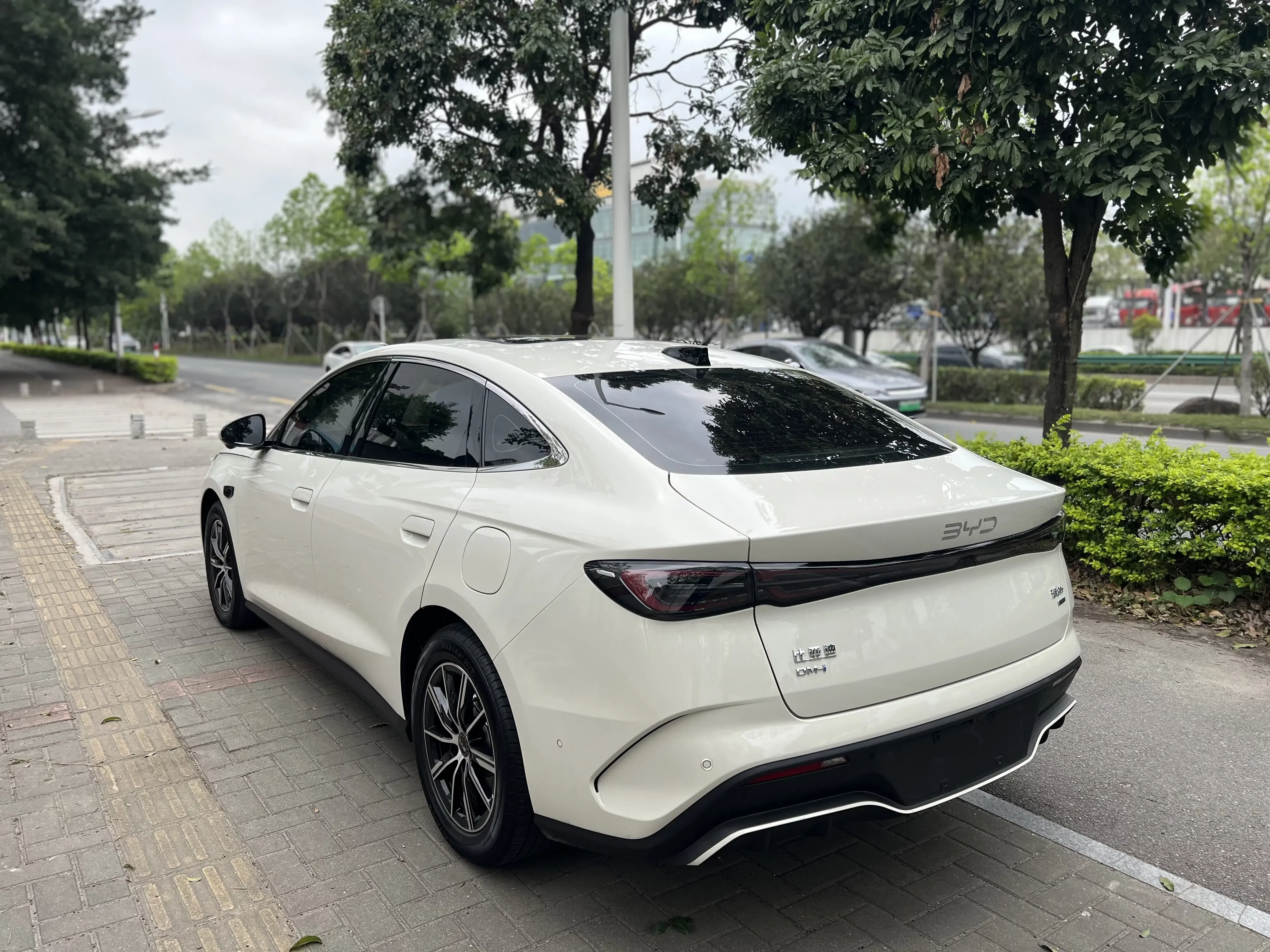 BYD Seal 06DM
