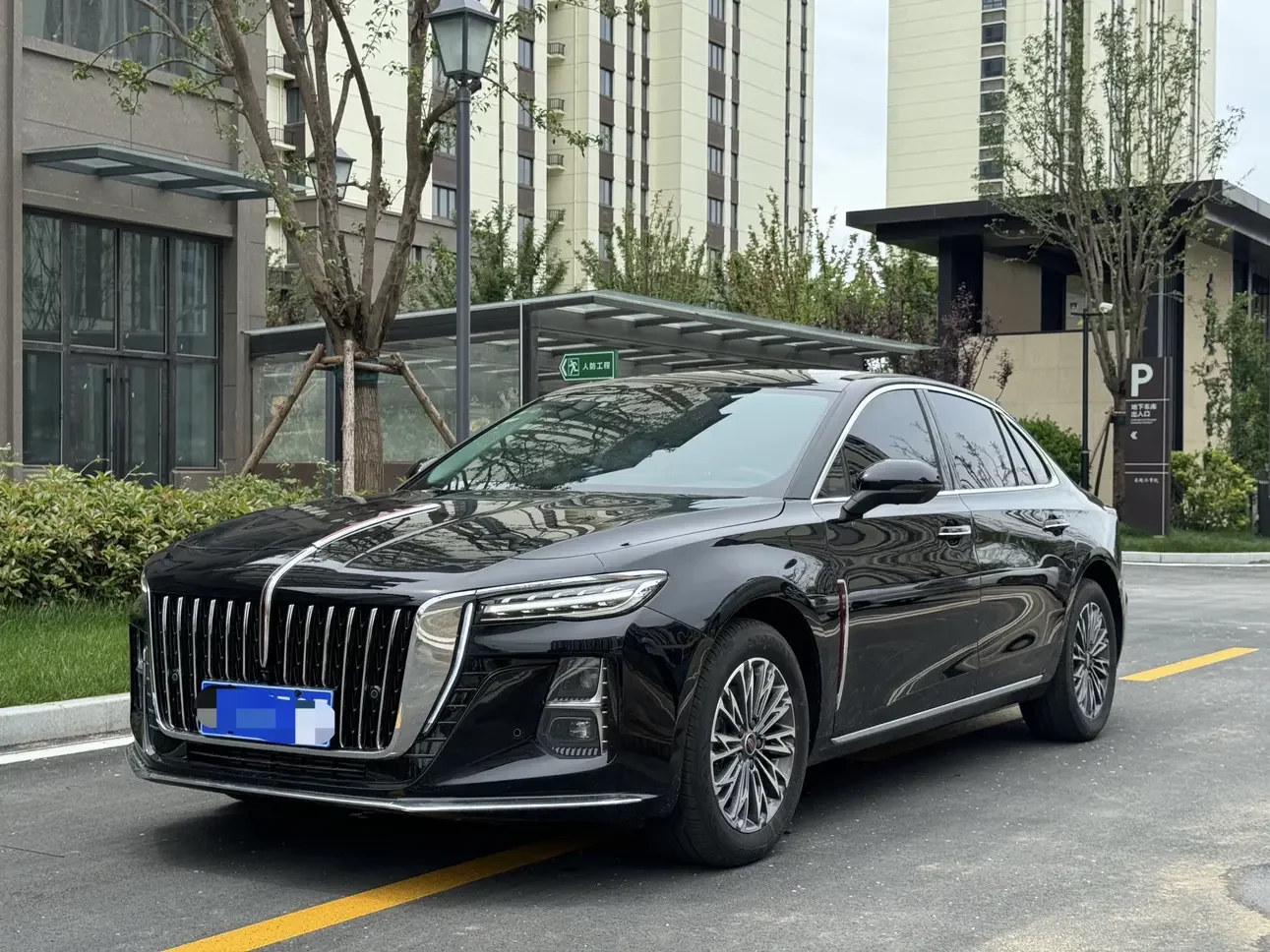 Hongqi H5