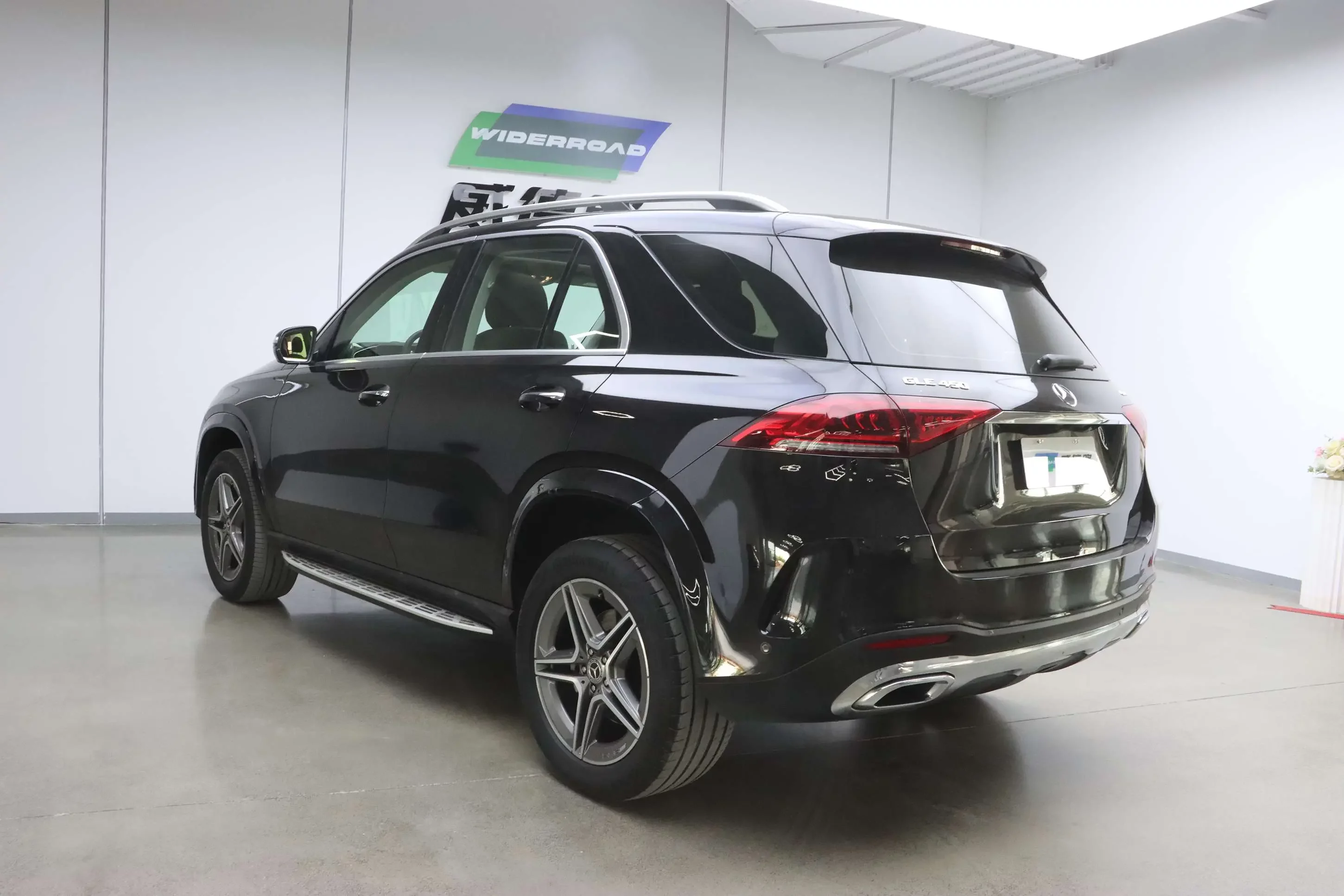 Mercedes-Benz GLE (Imported)