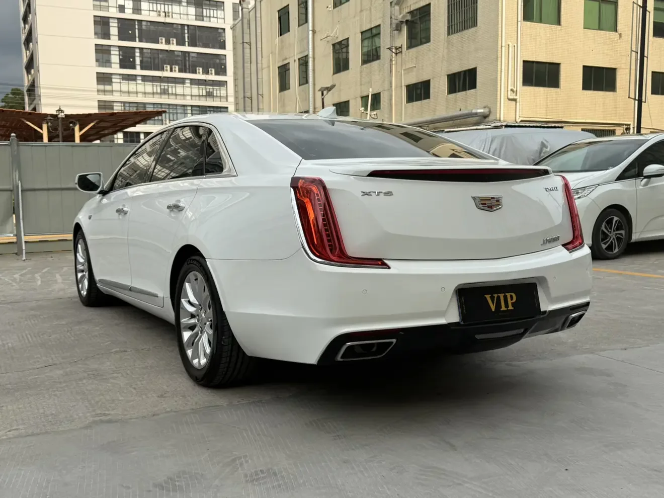 Cadillac XTS