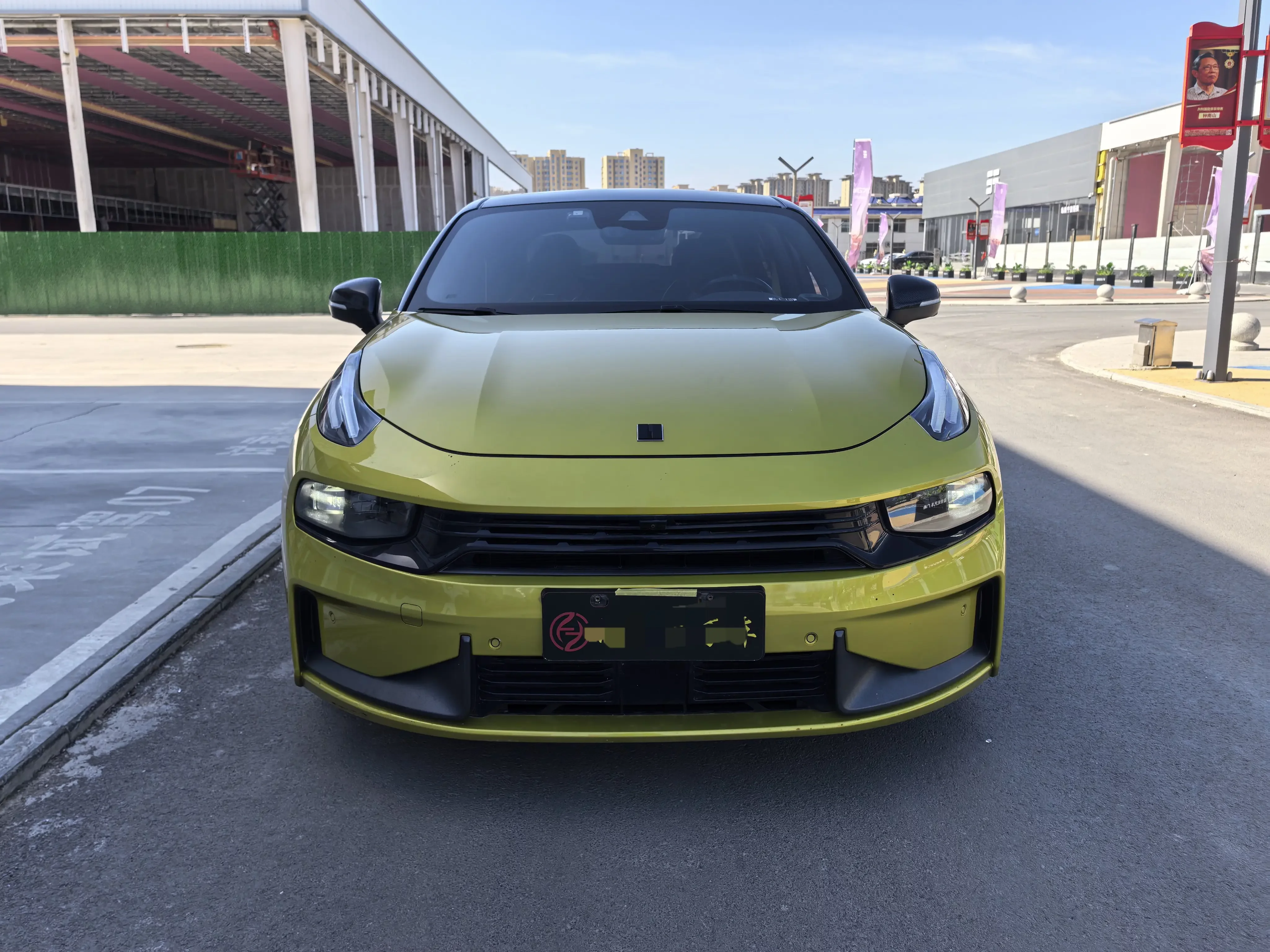 Lynk & Co 03