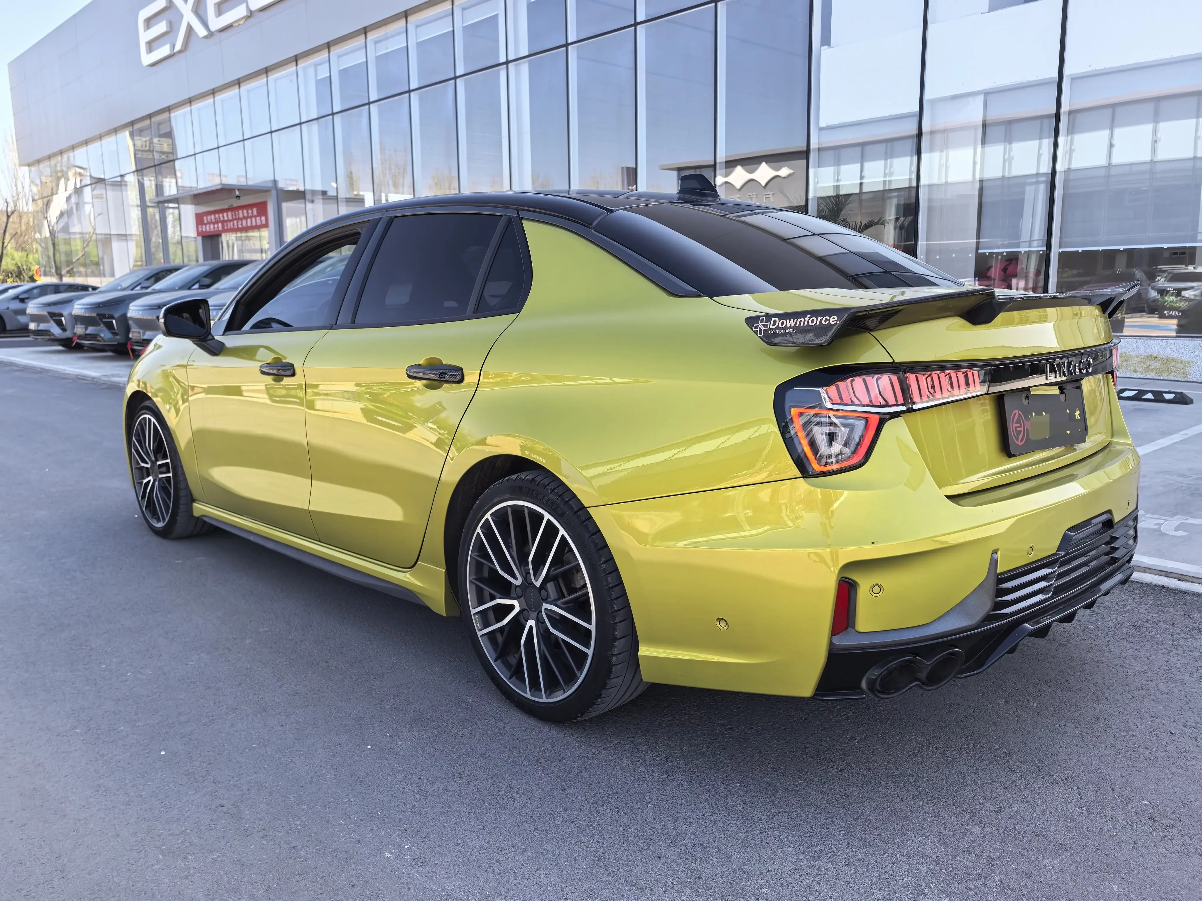 Lynk & Co 03