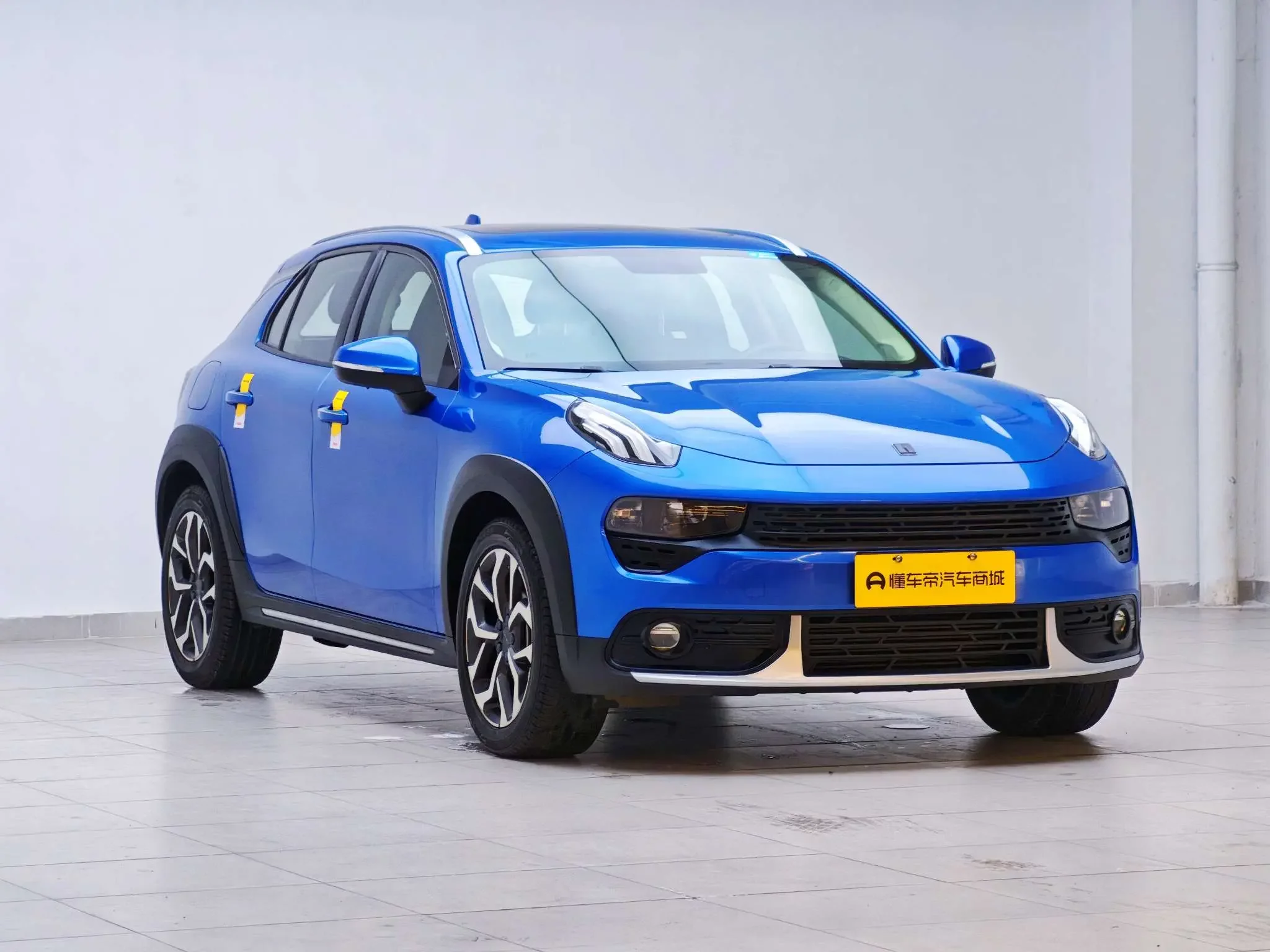 Lynk & Co 02