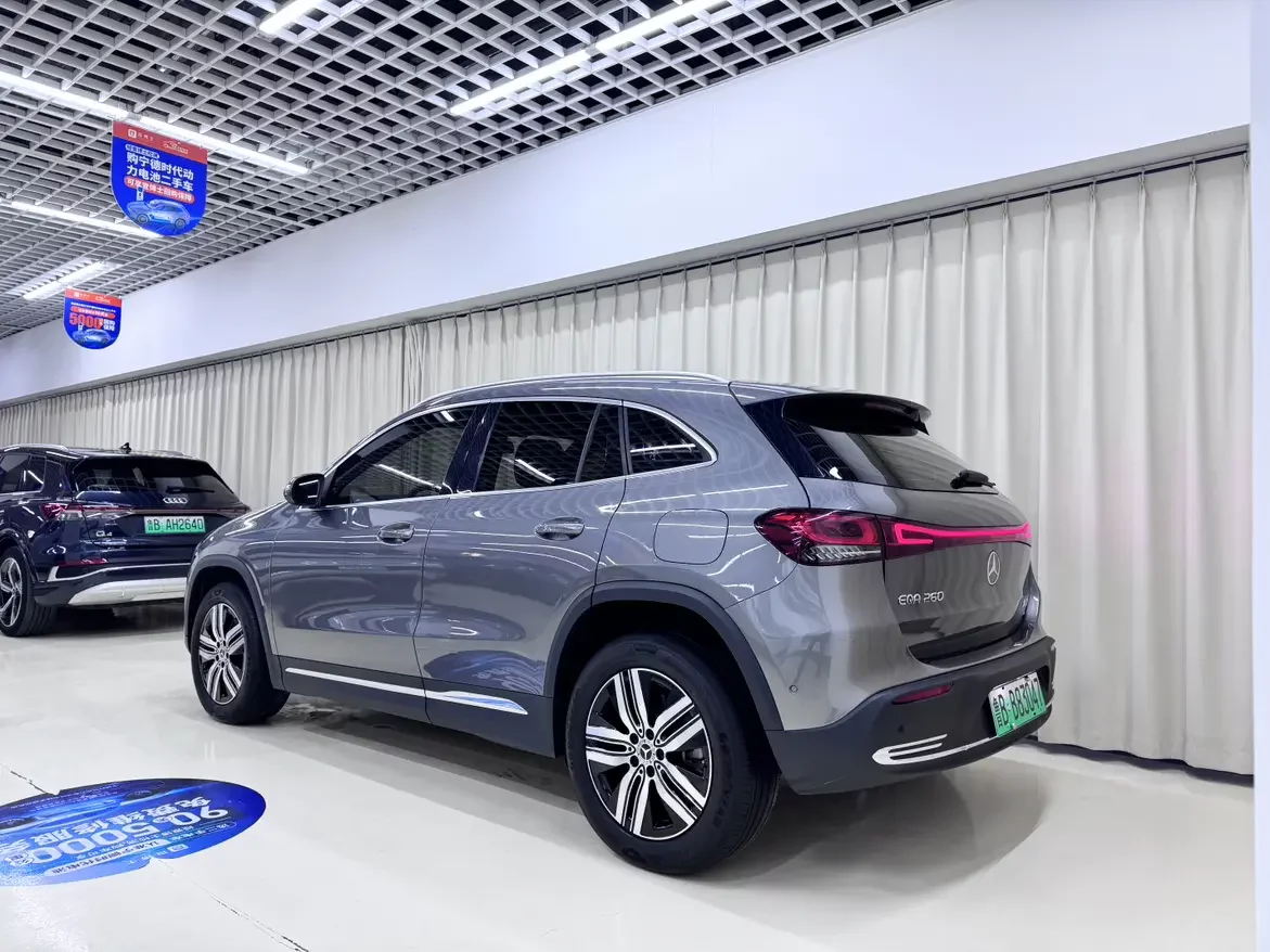 Mercedes-Benz EQA