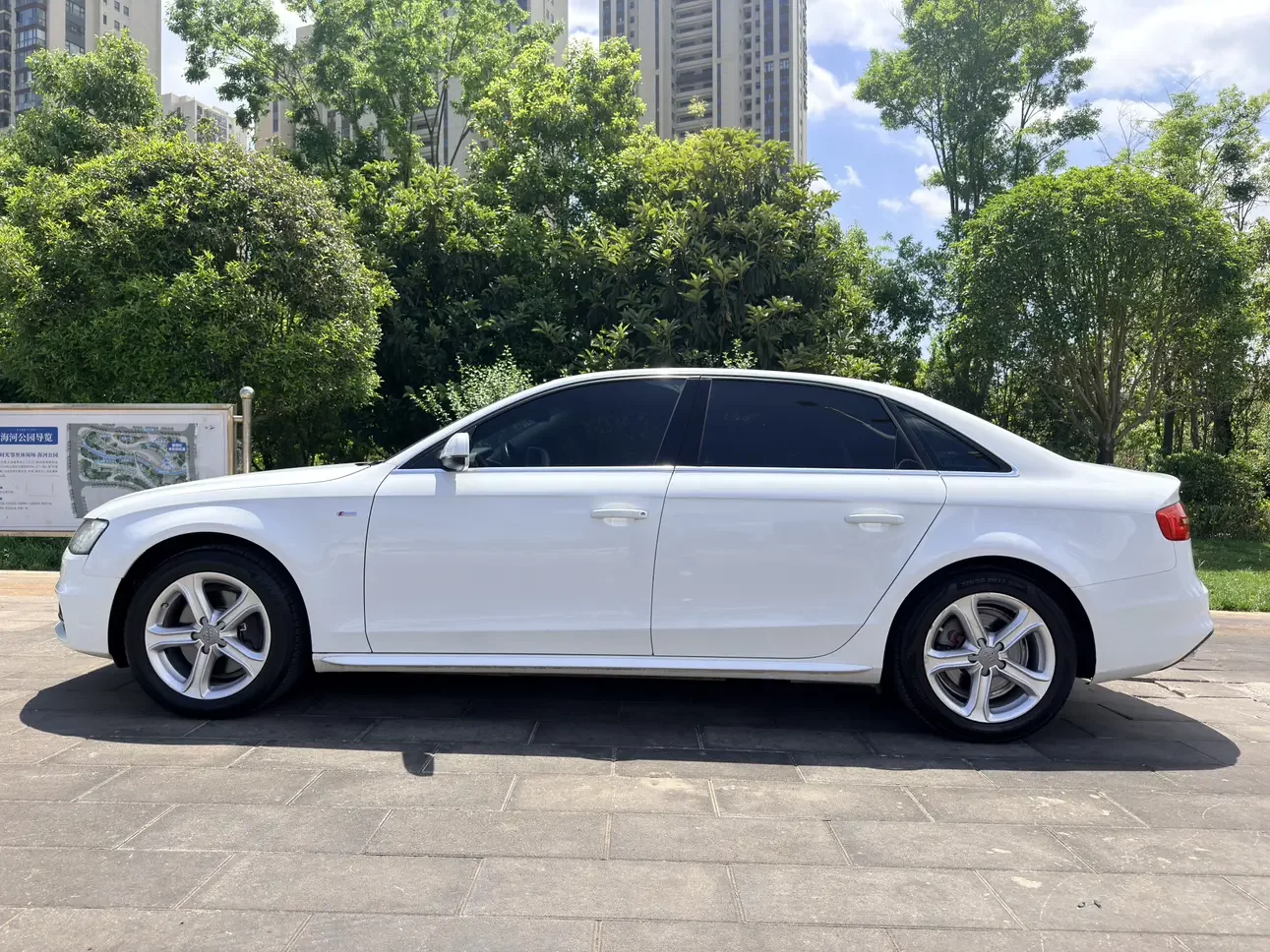 Audi A4L