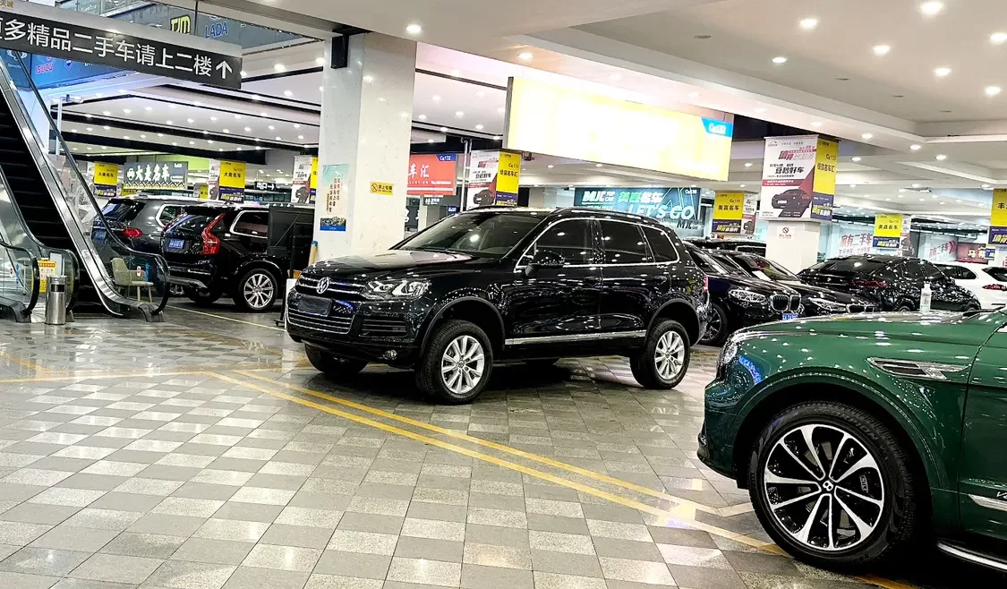 Volkswagen Touareg