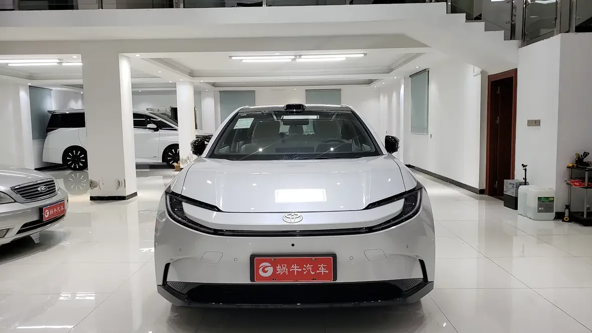 Toyota bZ5