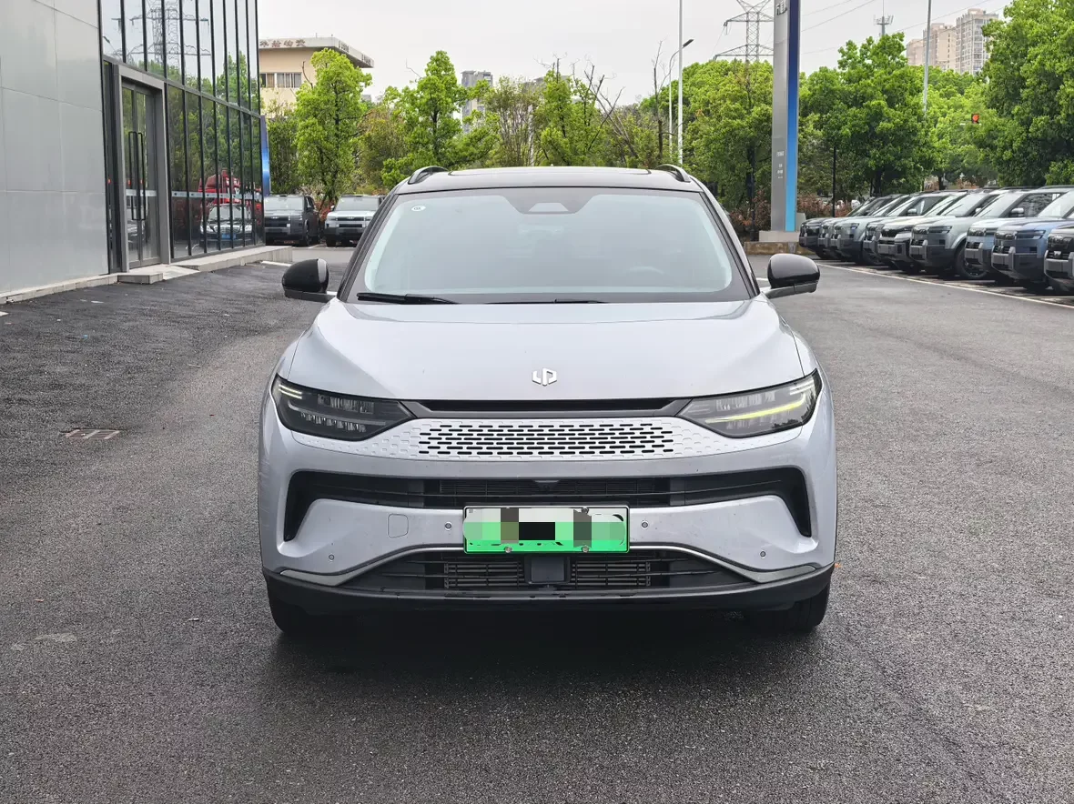 Leapmotor Zero running C11