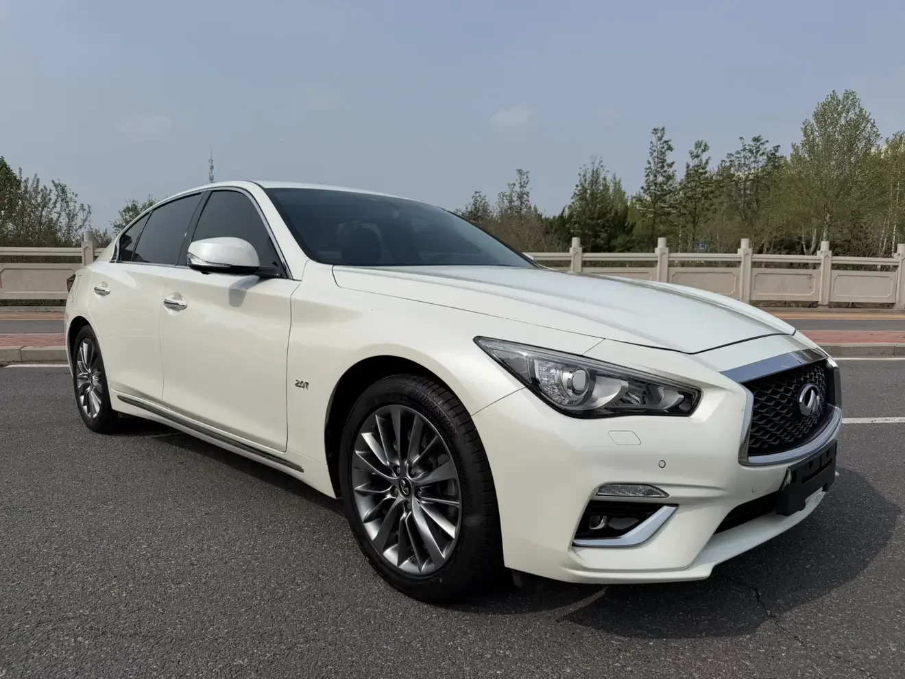 Infiniti Q50L
