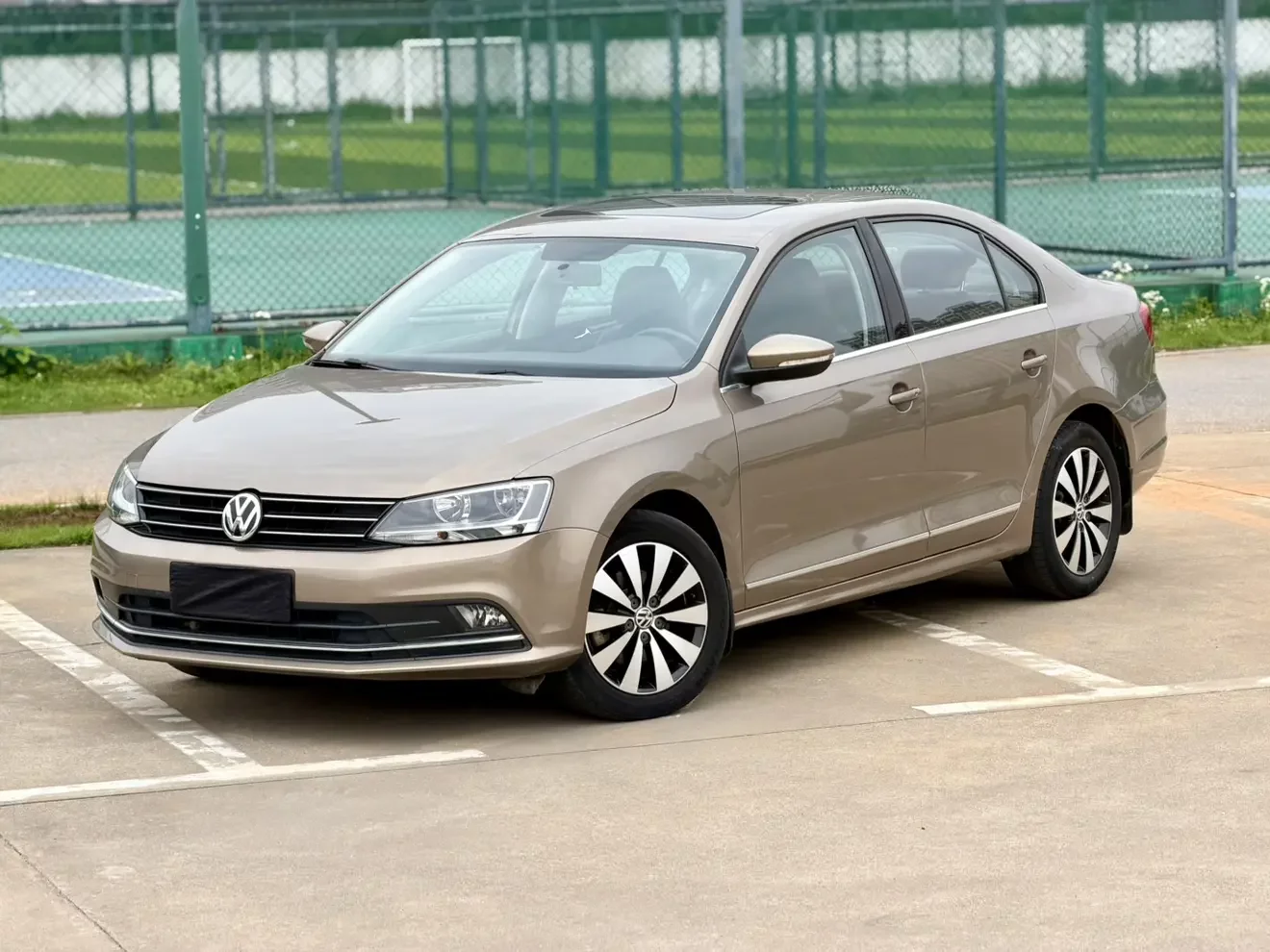 Volkswagen Sagitar