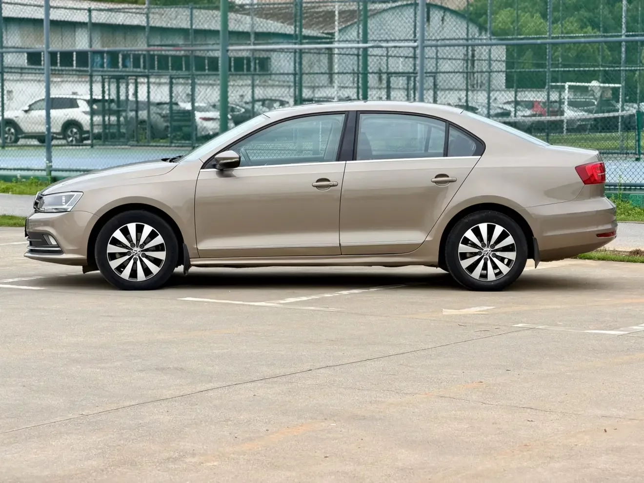 Volkswagen Sagitar