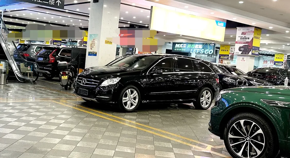 Mercedes-Benz R-Class