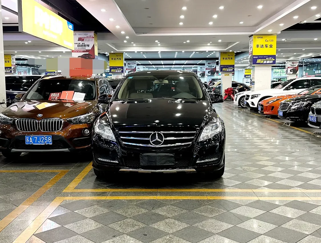 Mercedes-Benz R-Class