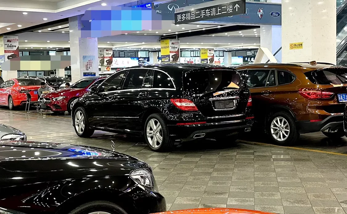 Mercedes-Benz R-Class