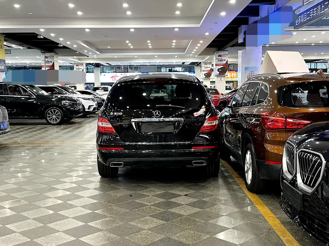 Mercedes-Benz R-Class