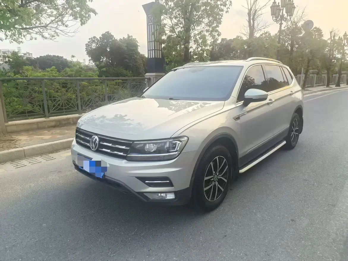 Volkswagen Tiguan L