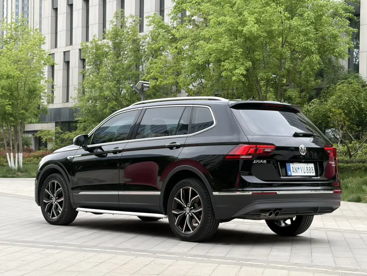 Volkswagen Tiguan L
