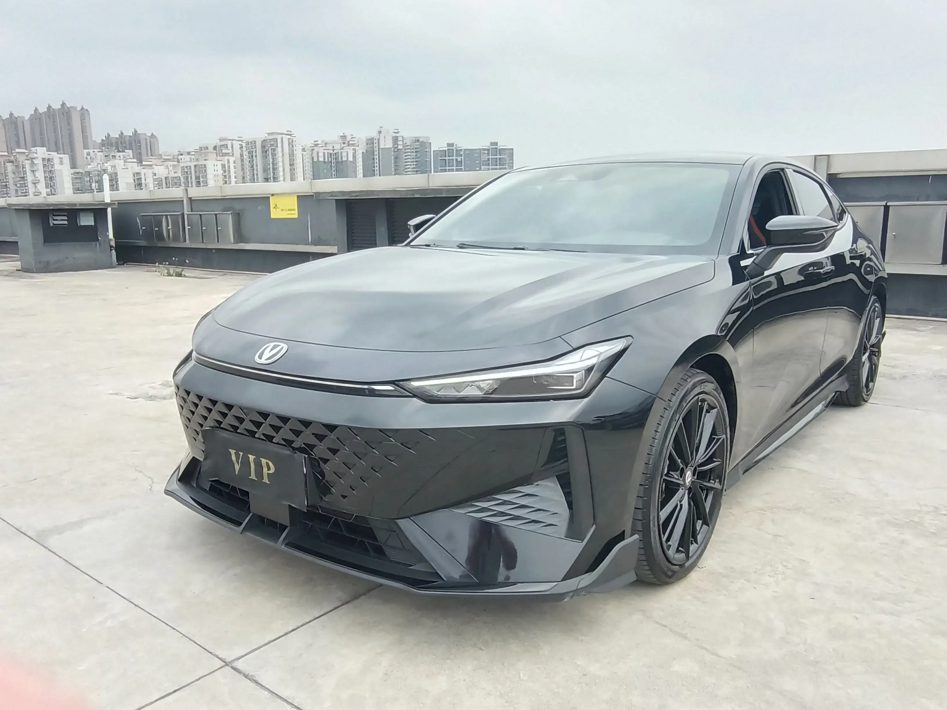 Changan UNI-V
