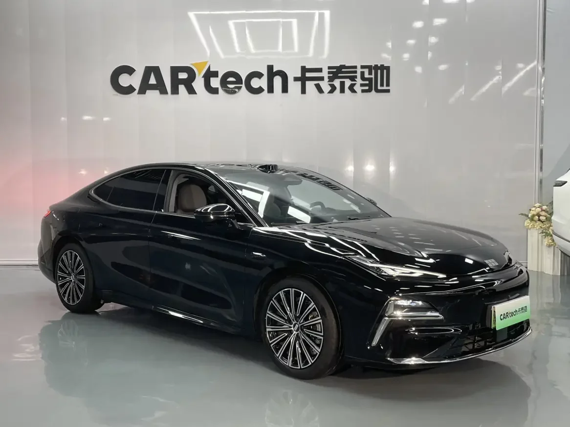 Geely Galaxy Star 8 PHEV