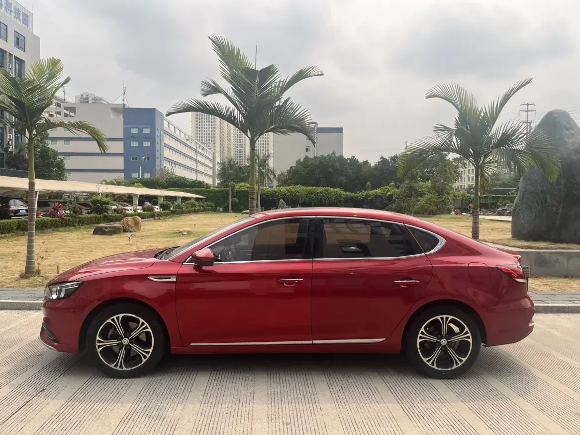 MG 6