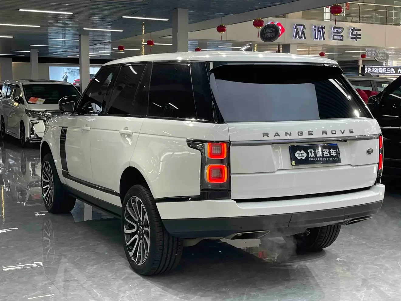 Land Rover range rover