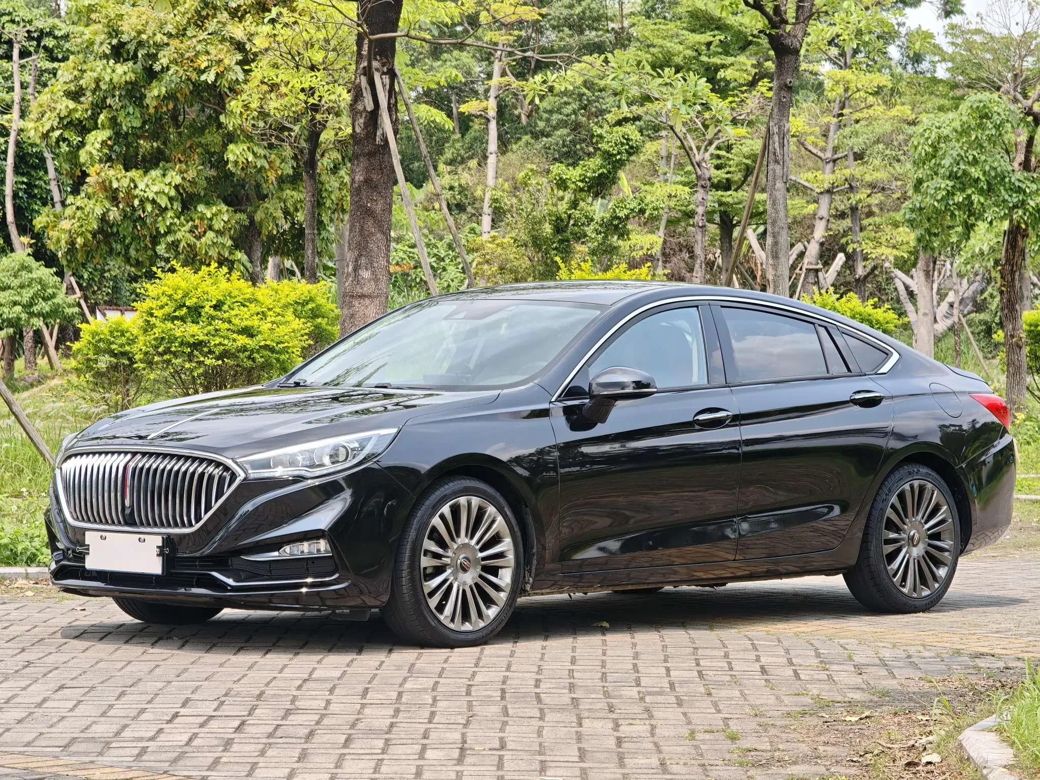 Hongqi H5 classic