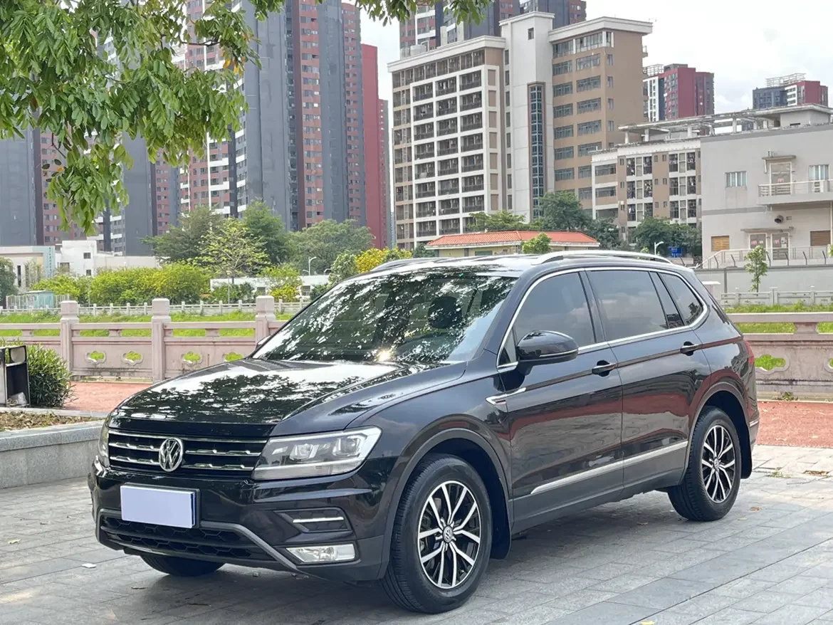 Volkswagen Tiguan L