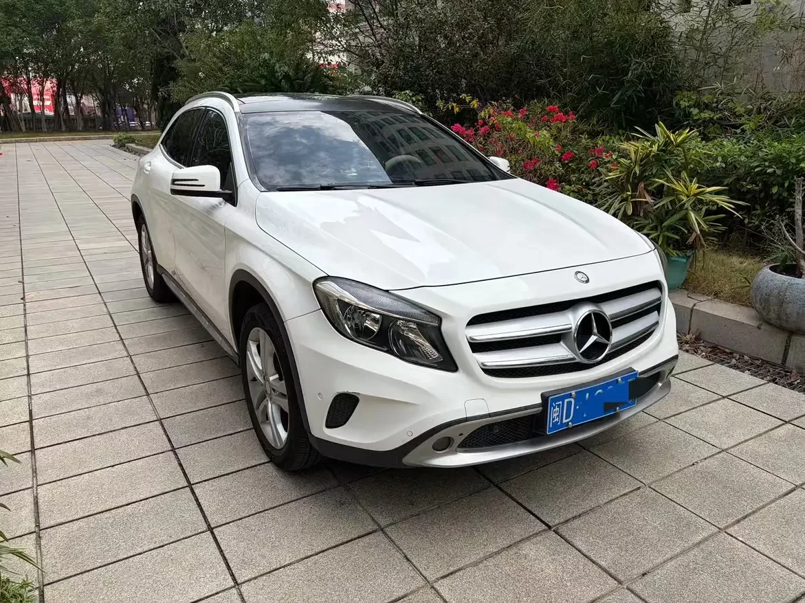 Mercedes-Benz GLA