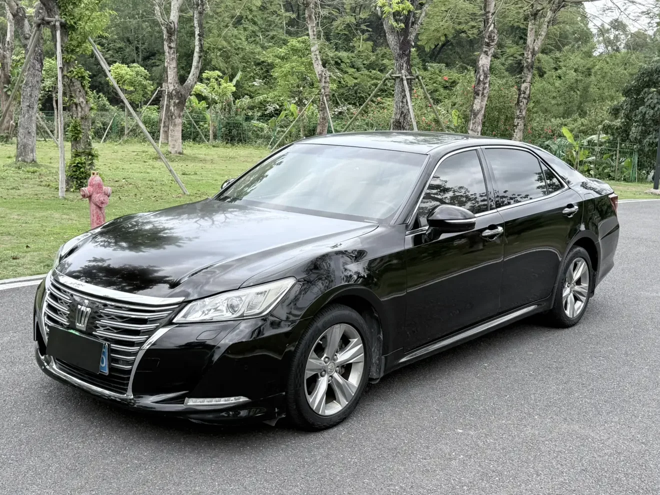 Toyota crown