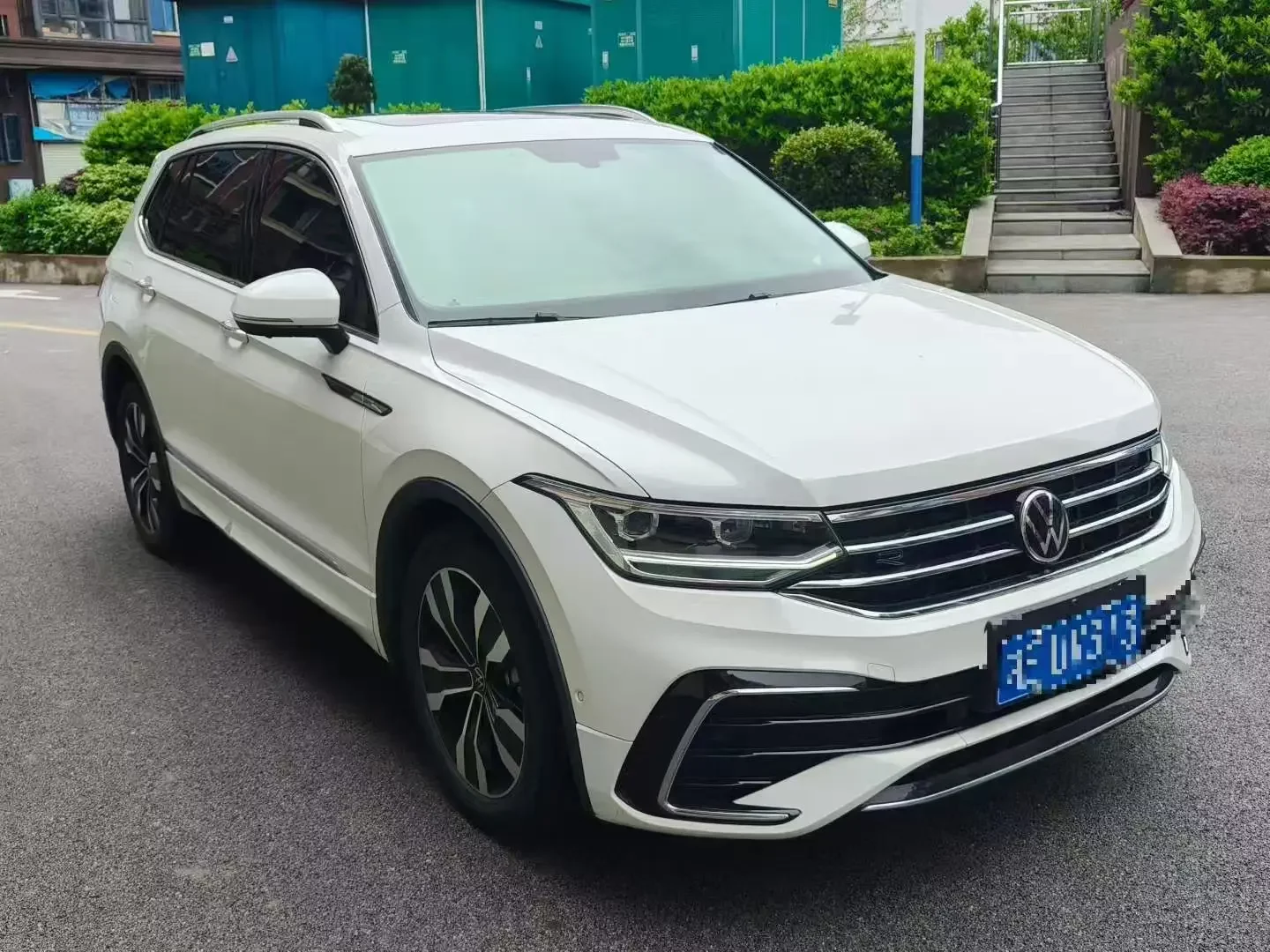 Volkswagen Tiguan L