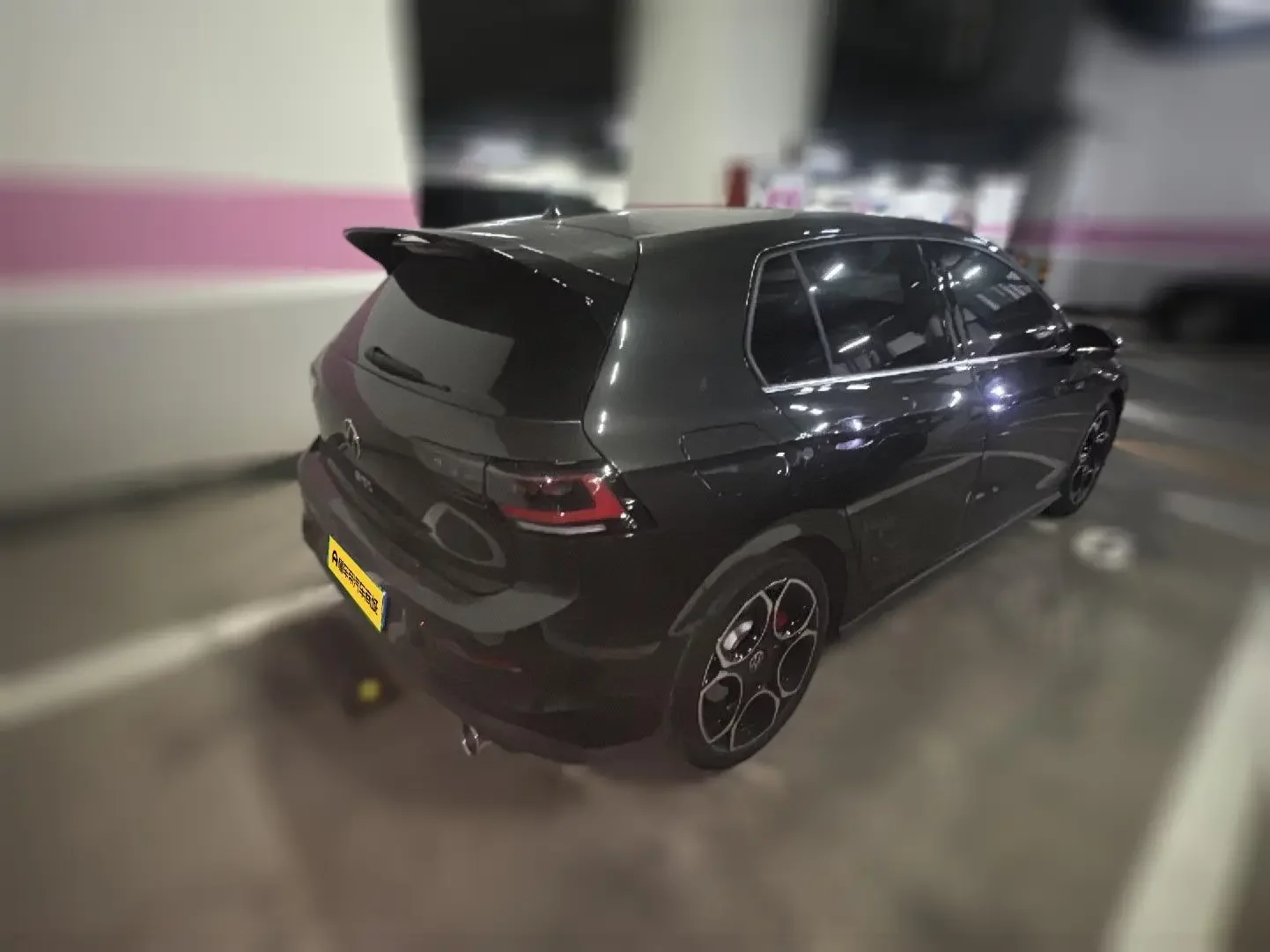 Volkswagen Golf GTI
