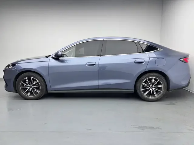 BYD Seal 06DM