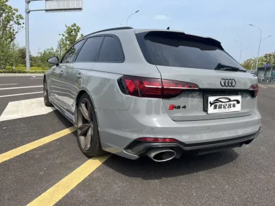 Audi RS 4