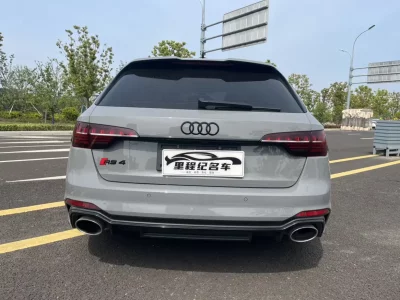 Audi RS 4